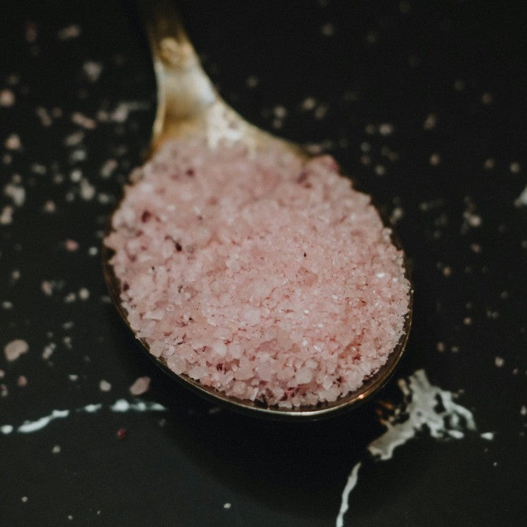 Table Salt vs. Himalayan Salt - Why Himalayan Salt is Nutritionally Superior