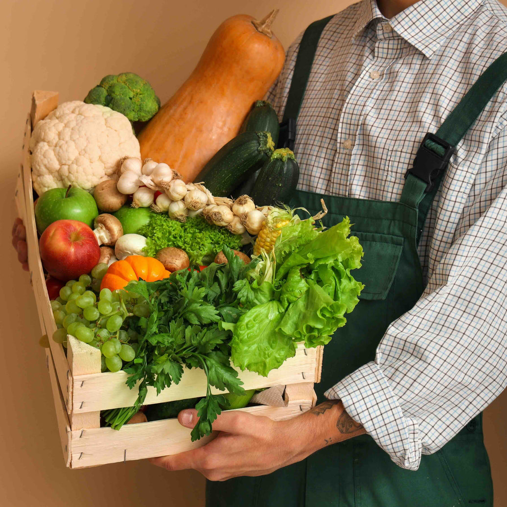 Why It's Best to Buy Organic [Plus How to Avoid Toxic Fruit & Veg]