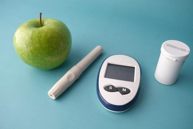 The Ultimate Guide to Blood Sugar Management: Natural Approaches to Try