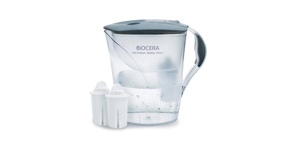 4 Benefits of Using a Water Filter Jug in the UK