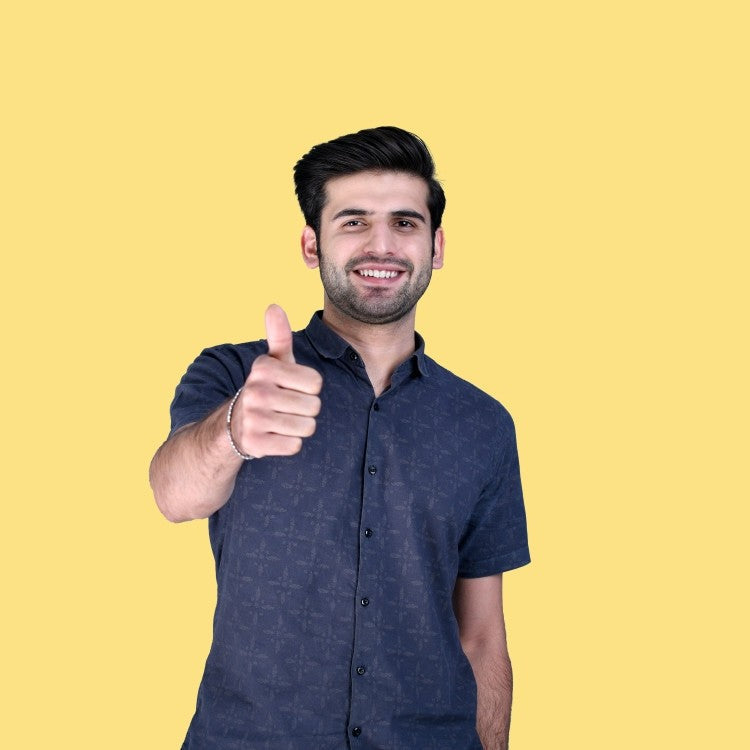 man doing thumbs up